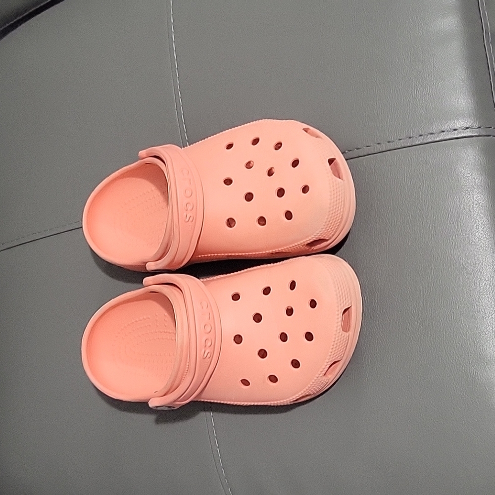 Orange Crocs size 6 women's